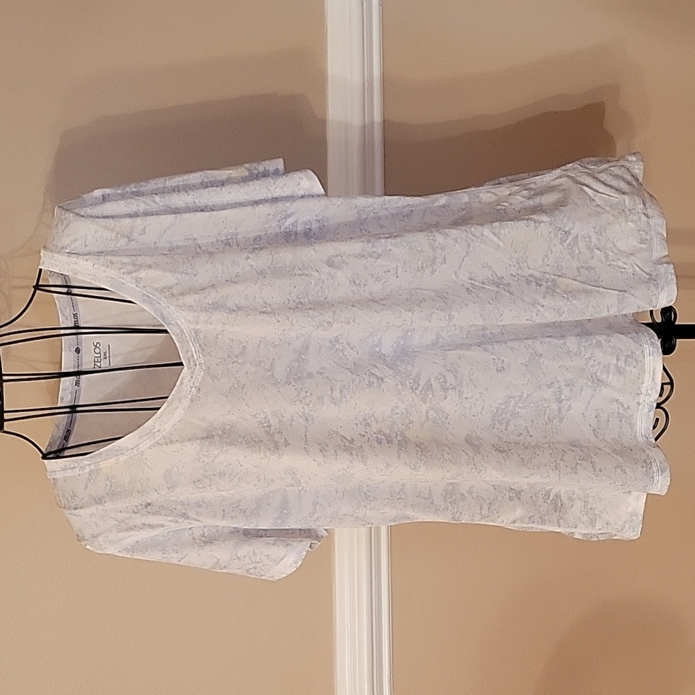 New Zelo VNeck Top XXL
